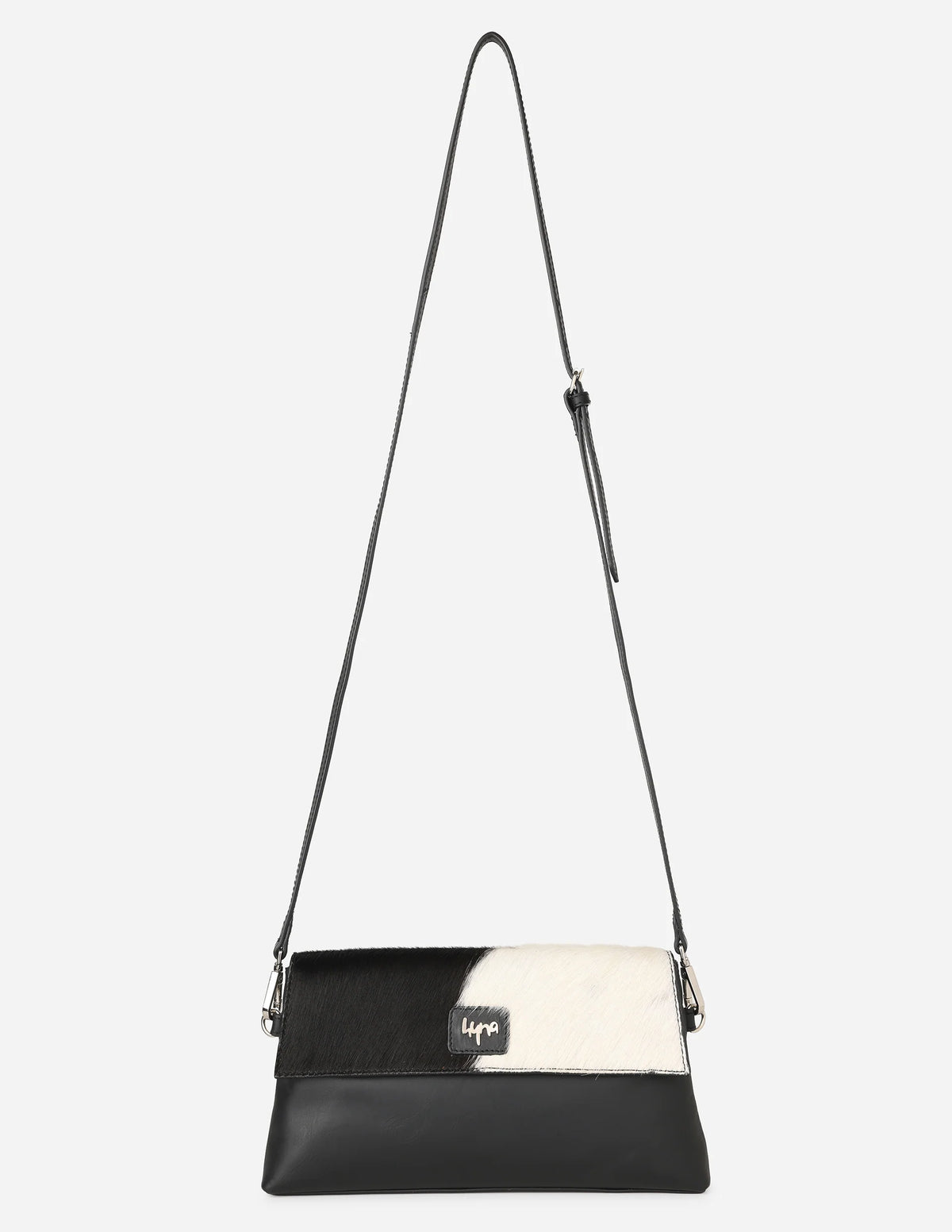 Hyna Riquezana Clutch (Black & White)